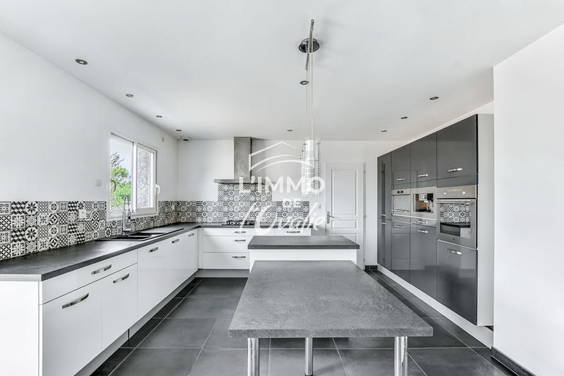 Maison - 134 m² - 6 pièces