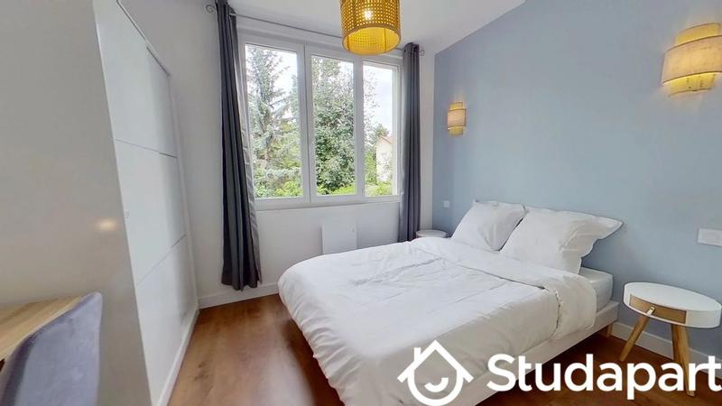 Chambre - 127 m² - 1 pièce