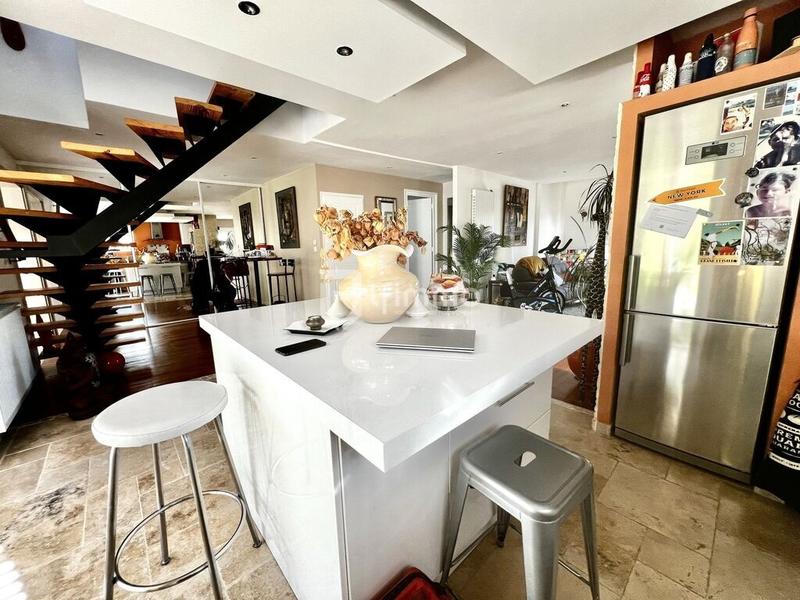 Maison - 160 m² - 5 pièces