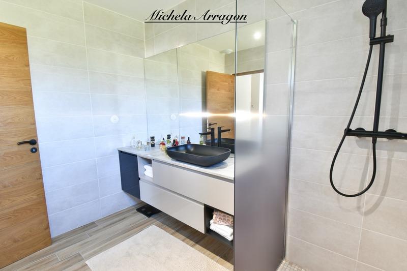 Maison - 177 m² - 6 pièces