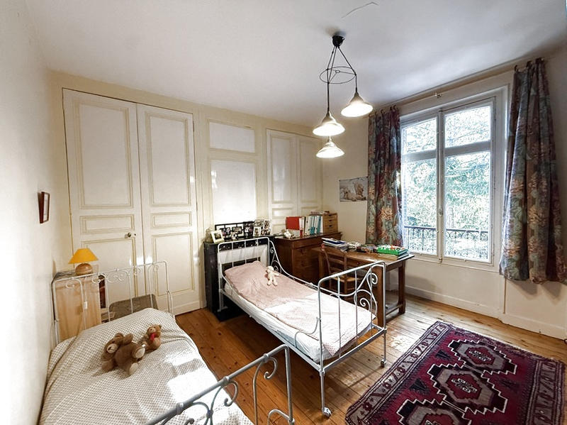 Maison - 278 m² - 8 pièces