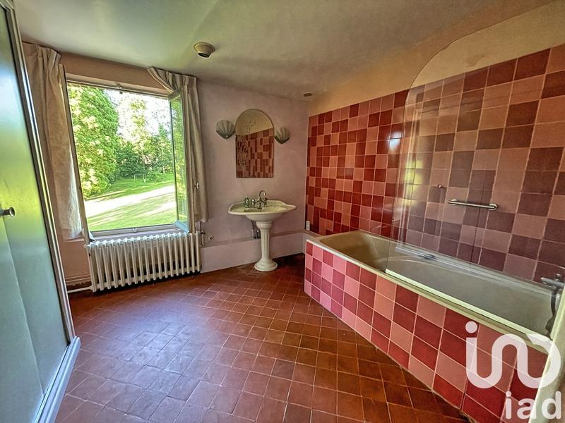 Maison - 319 m² - 12 pièces