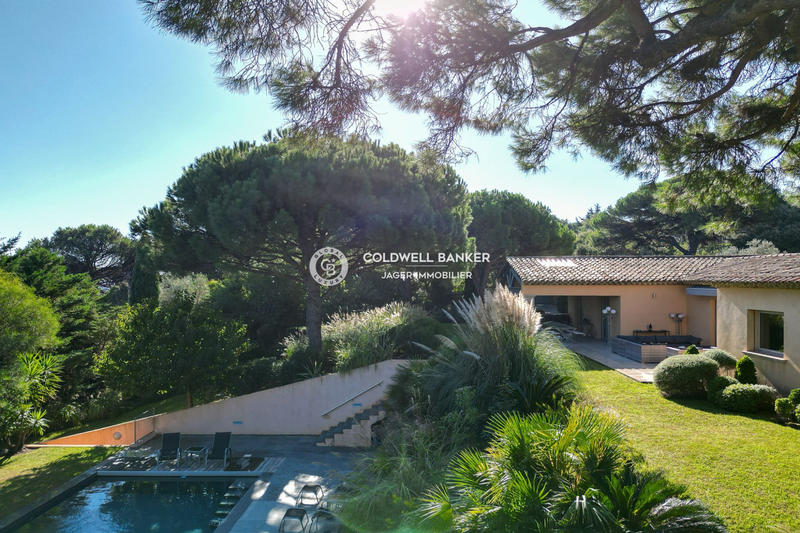 Maison - 320 m² - 6 pièces