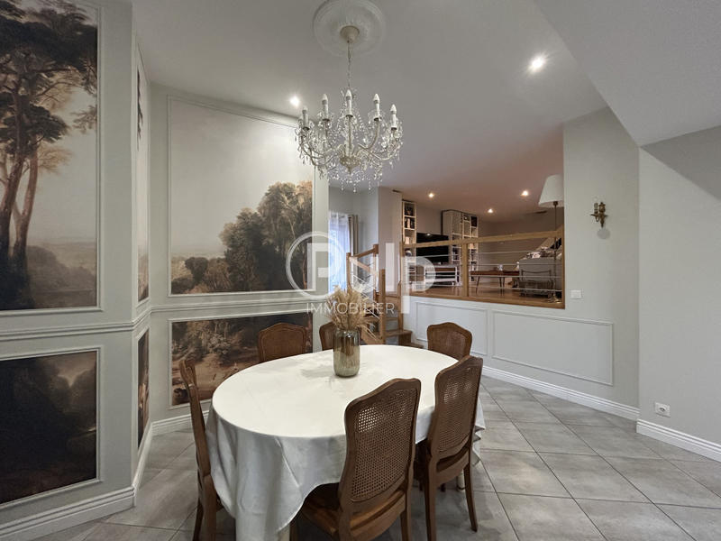 Maison - 128 m² - 5 pièces