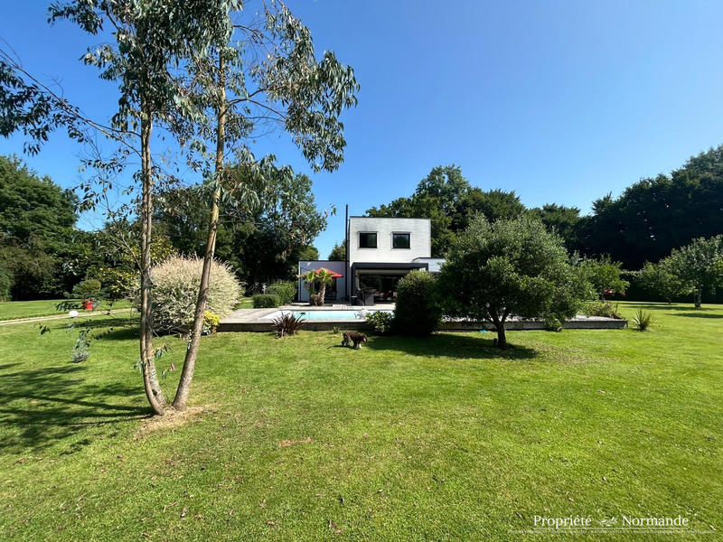 Villa - 168 m² - 6 pièces