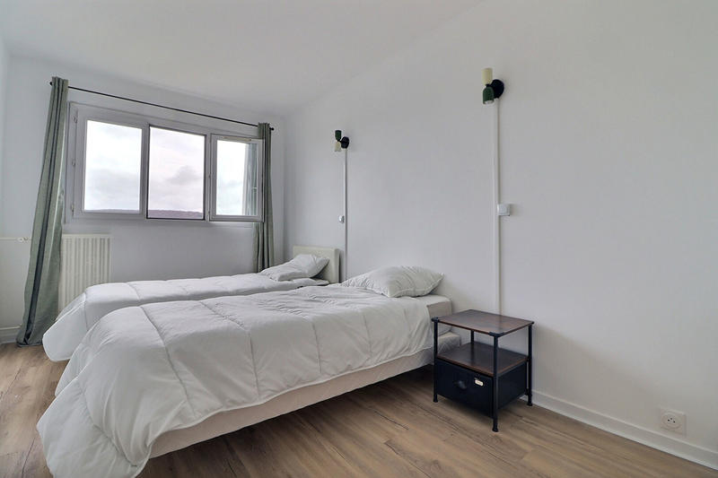 Appartement - 103 m² - 5 pièces