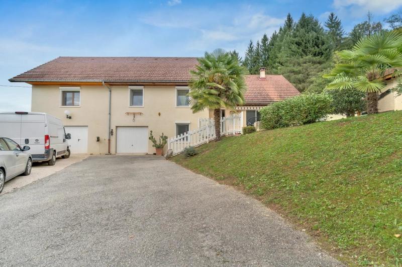 Villa - 167 m² - 6 pièces