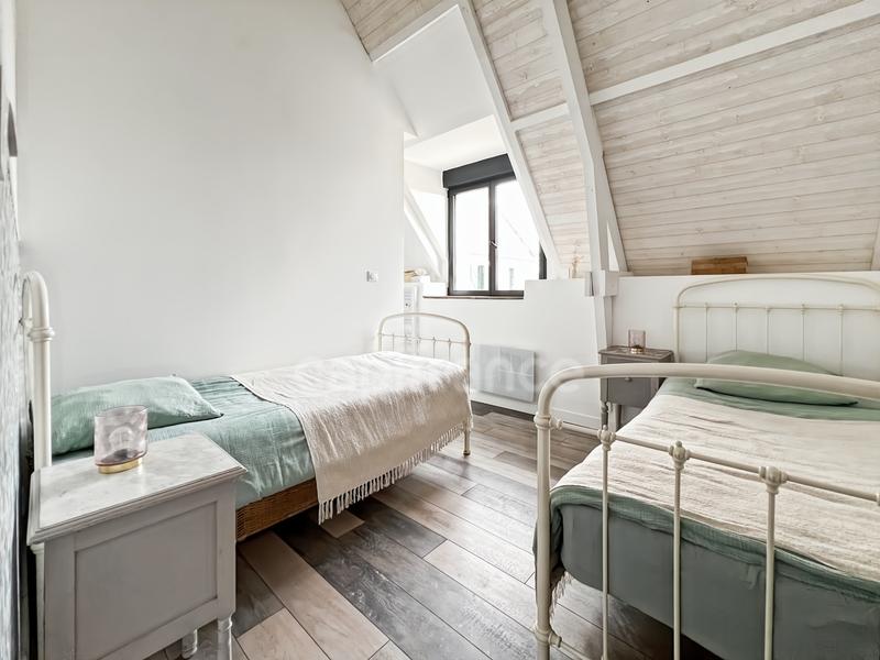 Propriété - 468 m² - 17 pièces