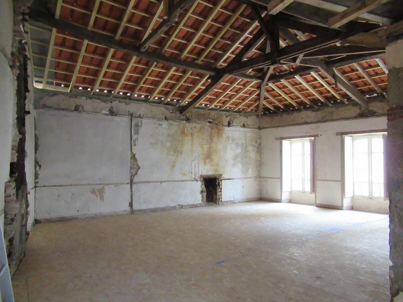 Maison ancienne - 140 m² - 3 pièces