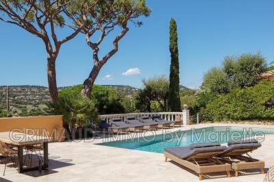 Villa - 213 m² - 8 pièces