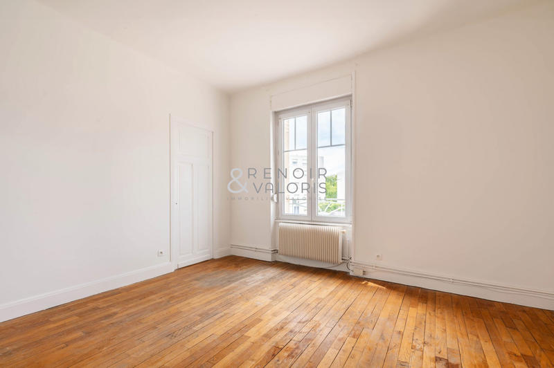 Appartement - 110 m² - 5 pièces