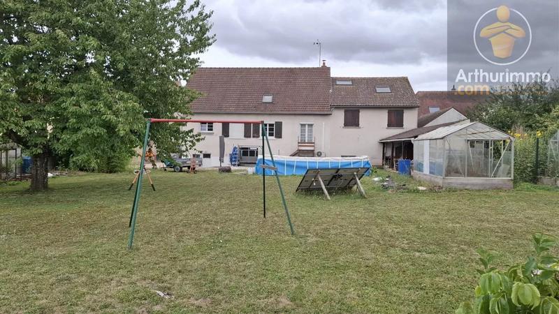 Maison - 167 m² - 6 pièces