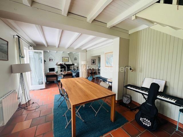 Maison - 136 m² - 5 pièces