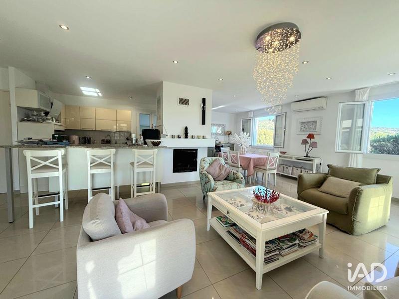 Maison - 138 m² - 6 pièces