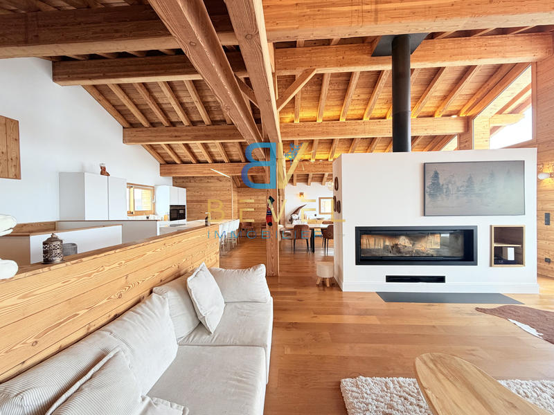 Châlet - 299 m² - 12 pièces