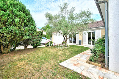 Maison - 170 m² - 8 pièces