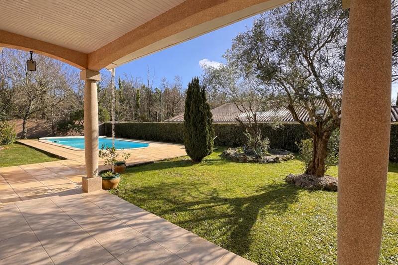 Villa - 165 m² - 6 pièces