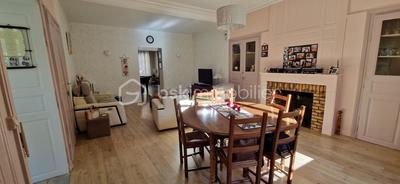 Maison de ville - 211 m² - 9 pièces