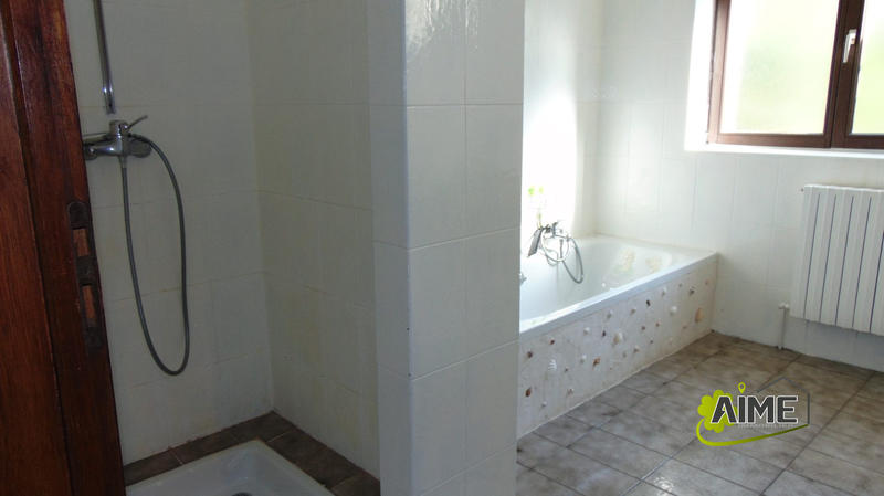 Maison - 142 m² - 6 pièces