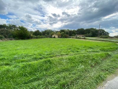 Terrain constructible - 2 170 m²