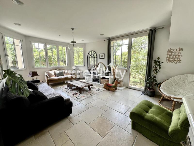 Pavillon - 146 m² - 6 pièces