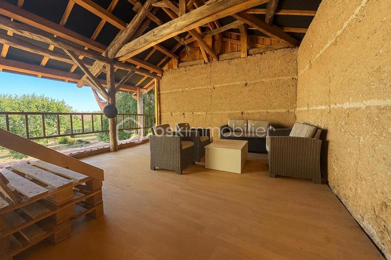 Corps de ferme - 140 m² - 6 pièces