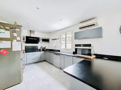 Maison - 112 m² - 7 pièces