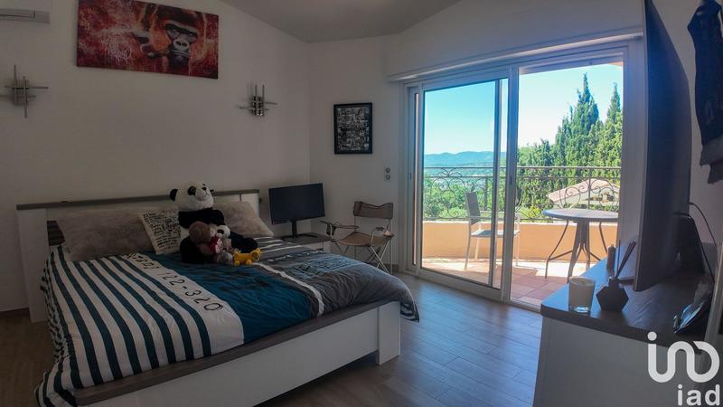 Maison - 186 m² - 6 pièces