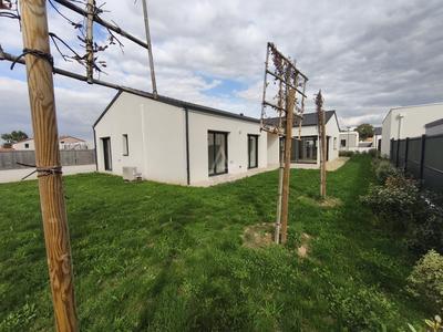 Pavillon - 138 m² - 7 pièces