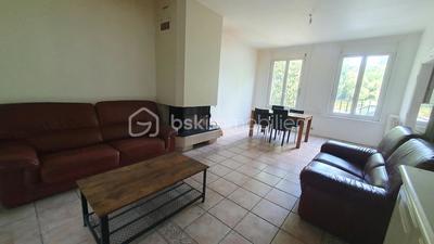 Maison - 200 m² - 11 pièces