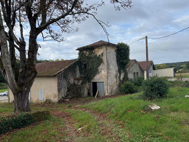 Maison - 180 m² - 10 pièces