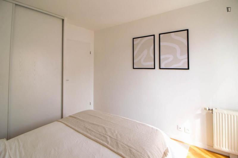 Chambre - 12 m² - 4 pièces