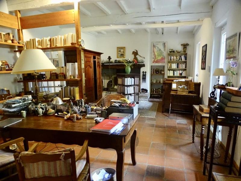 Villa - 240 m² - 10 pièces