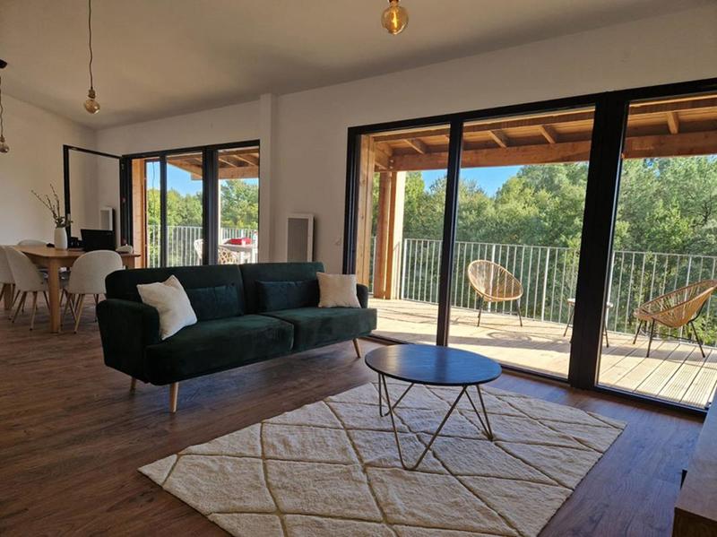 Appartement - 100 m² - 4 pièces