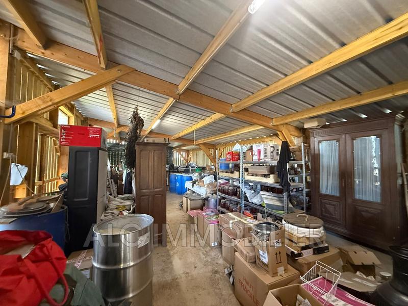 Propriété - 194 m² - 8 pièces