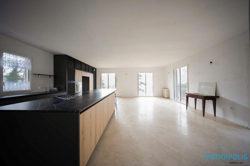 Maison - 185 m² - 7 pièces