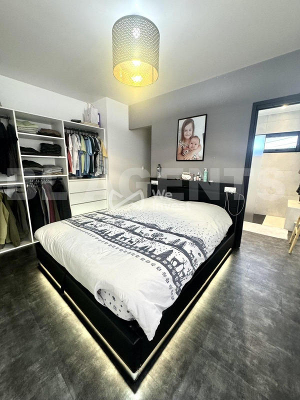 Maison - 137 m² - 5 pièces