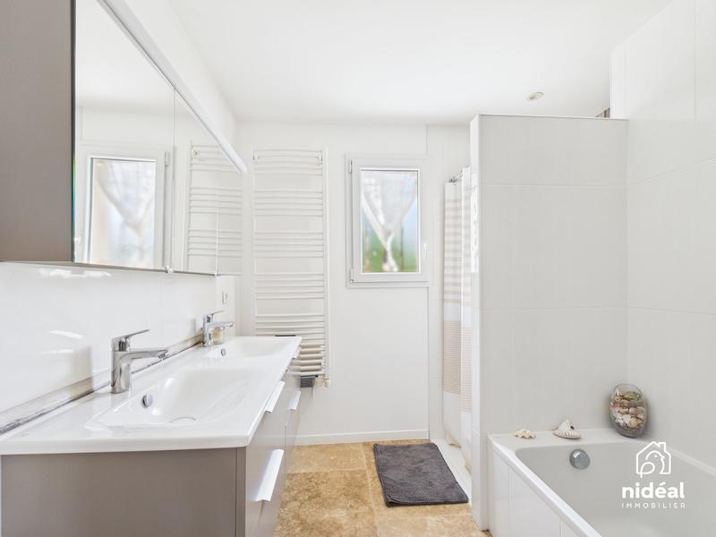 Villa - 130 m² - 5 pièces