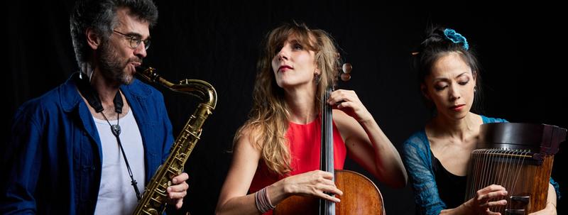 Parade : Musique onirique et pétillante, sans tambour ni trompette