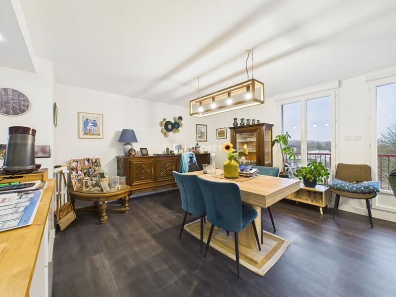 Appartement - 81 m² - 3 pièces