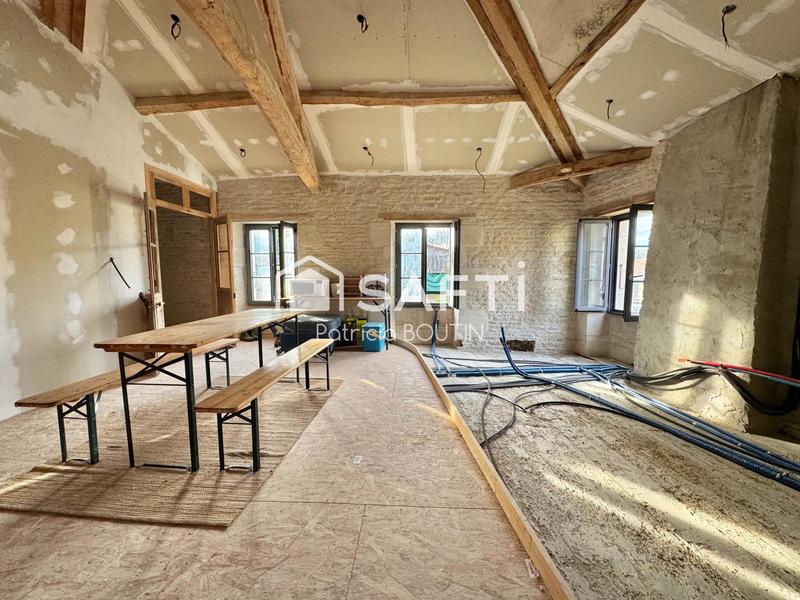 Maison - 225 m² - 5 pièces