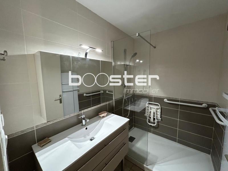 Appartement ancien - 69 m² - 3 pièces