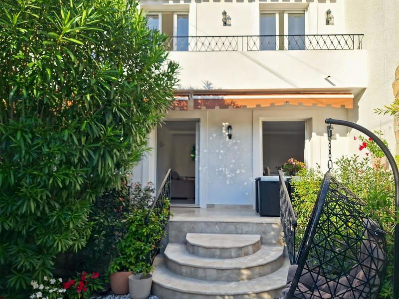 Maison de ville - 114 m² - 4 pièces