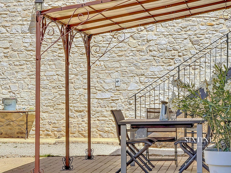 Maison ancienne - 692 m² - 16 pièces