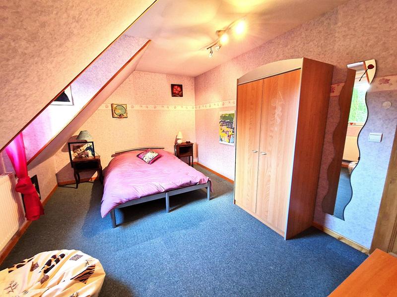 Maison - 180 m² - 7 pièces