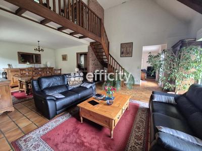 Maison - 147 m² - 7 pièces