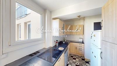 Appartement - 80 m² - 4 pièces