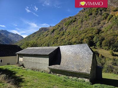 Maison - 200 m² - 1 pièce