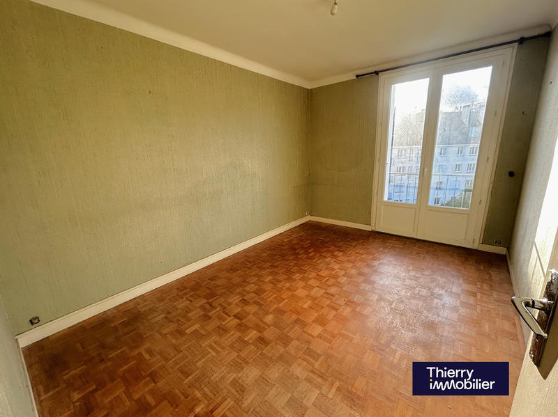 Appartement - 90 m² - 4 pièces