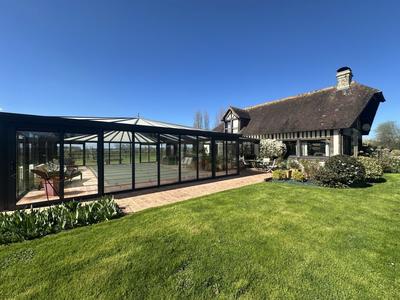 Maison - 471 m² - 14 pièces